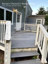 20 Forest Ave in North Haven, CT - Building Photo - Building Photo