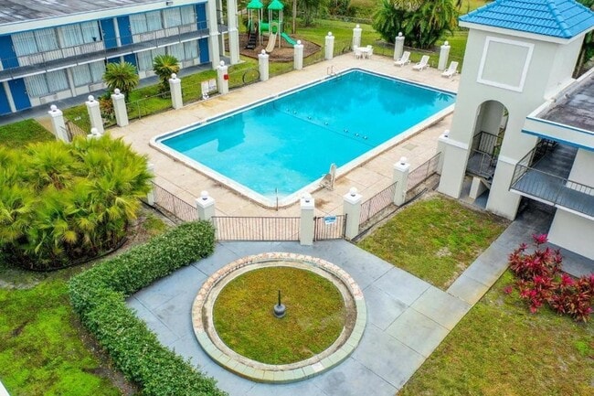 property at 4645 N Socrum Loop Rd