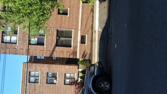 10 Coleman St Apartments