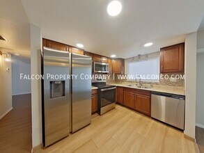 8010 Essington Dr in Colorado Springs, CO - Building Photo - Building Photo