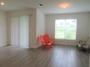 4332 Pond Lily Ln in Greenacres, FL - Building Photo - Building Photo