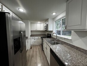 1208 Hartford St in Colorado Springs, CO - Building Photo - Building Photo