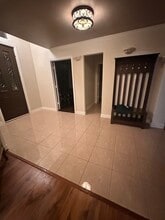 2035 Chevella Dr in Dallas, TX - Foto de edificio - Building Photo
