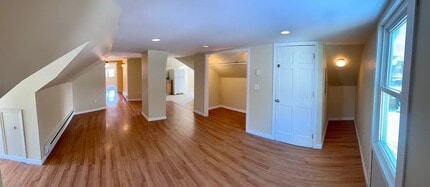 84 Saratoga Ave, Unit 3 in Waterford, NY - Building Photo - Building Photo