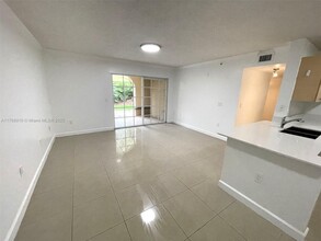 2451 Centergate Dr in Miramar, FL - Building Photo - Building Photo