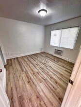 1245 NW 60th St in Miami, FL - Building Photo - Building Photo