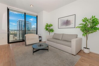 398 NE 5th St in Miami, FL - Building Photo - Building Photo