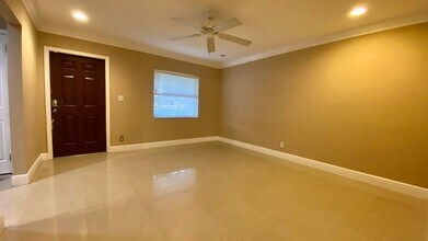 101 SW 3rd Ave in Boca Raton, FL - Building Photo - Building Photo