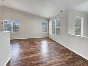 3078 Falling Waters Ln in Lindenhurst, IL - Building Photo - Building Photo