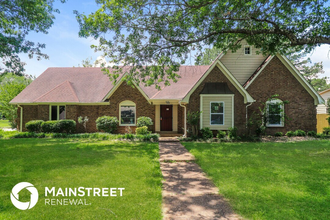 3559 Wincross Dr in Memphis, TN - Building Photo