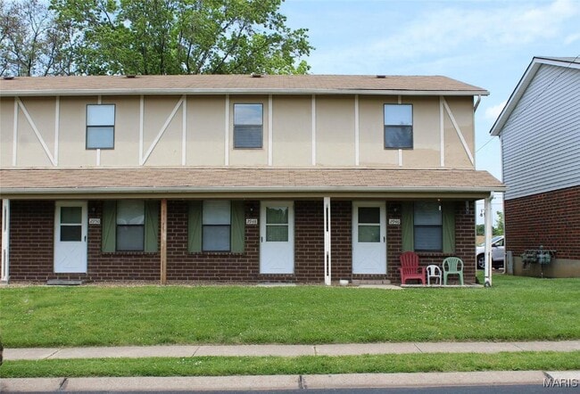 property at 2946 Mayer Dr