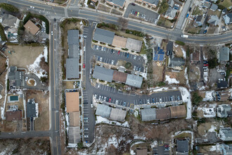 Top of the Harbour at Oyster Bay in Oyster Bay, NY - Building Photo - Building Photo