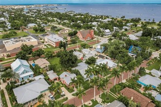 221 Durrance St in Punta Gorda, FL - Building Photo - Building Photo