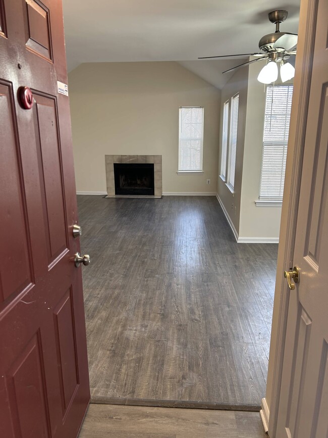13542 Lord Sterling Pl, Unit 8-7 in Upper Marlboro, MD - Foto de edificio - Building Photo