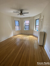 75 Longwood Ave, Unit 2R in Brookline, MA - Building Photo - Building Photo