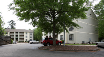 Bridge Crossing Apartments