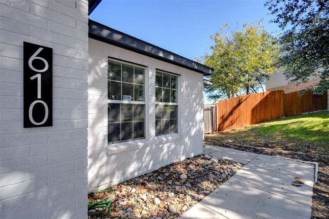 610 Duke Bend in New Braunfels, TX - Building Photo - Building Photo