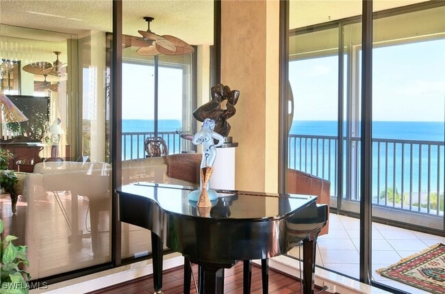 property at 4301 Gulf Shore Blvd N
