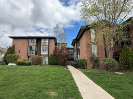 249 S 700 E, Unit 35 in Salt Lake City, UT - Building Photo