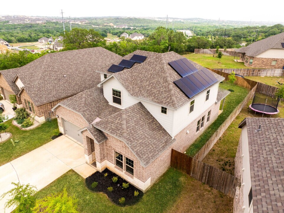 1906 Aleus Ln in San Antonio, TX - Building Photo