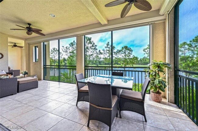 2764 Tiburon Blvd E in Naples, FL - Building Photo - Building Photo