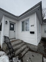 492 King George St in Peterborough, ON - Building Photo