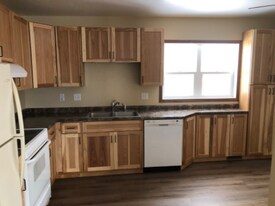 221 E 1st St in Gillett, WI - Building Photo