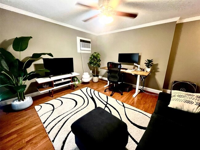 16 Charles St in Middletown, NY - Building Photo - Building Photo