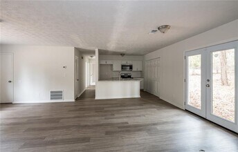 9250 Woodgreen Way in Jonesboro, GA - Building Photo - Building Photo