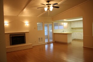 5006 Green Oaks Dr in Plano, TX - Building Photo