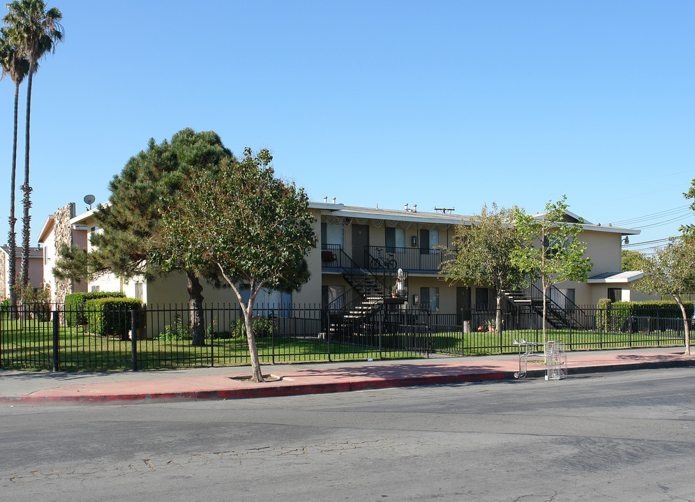 702 S Townsend St in Santa Ana, CA - Foto de edificio