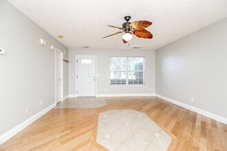 1627 Jo Ann Dr in La Vergne, TN - Building Photo - Building Photo