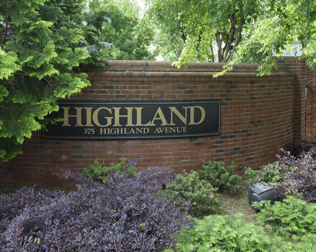 Highland in Atlanta, GA - Building Photo - Building Photo