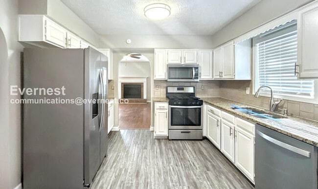 460 Ward Rd in Ellenwood, GA - Building Photo - Building Photo