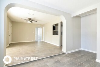 5224 Puritan Ave in Tampa, FL - Building Photo - Building Photo