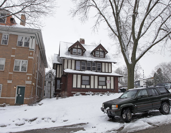 149 E Gilman St in Madison, WI - Foto de edificio - Building Photo