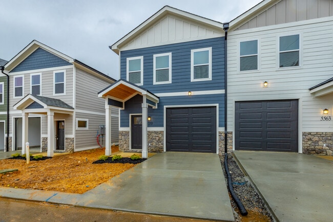 property at 5547 Stream Ln