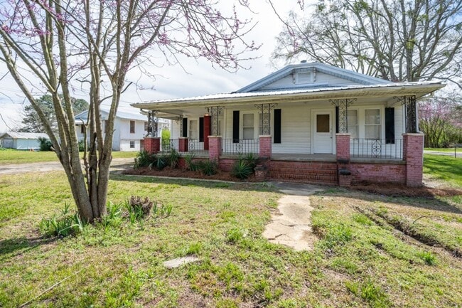 property at 5752 Warrior River Rd