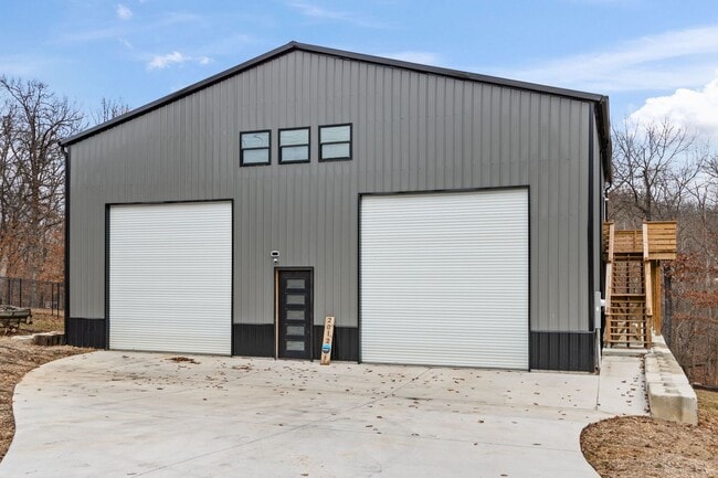 property at 2012 State Hwy KK