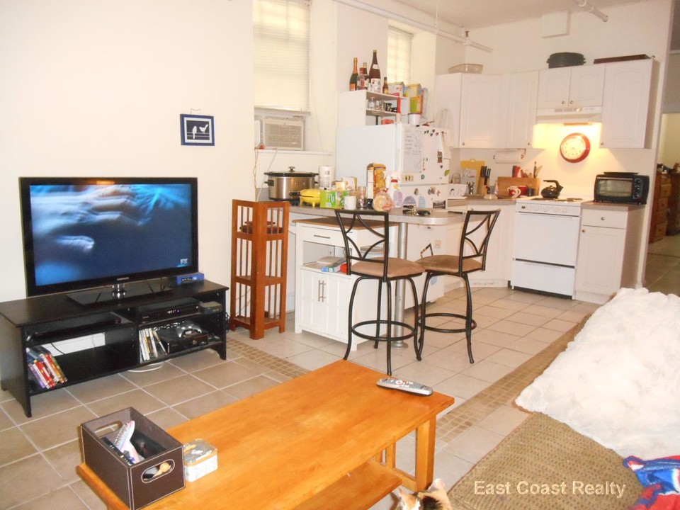 14 Orkney Rd-Unit -B01 in Boston, MA - Building Photo