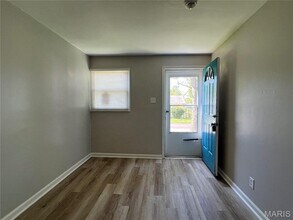 9129 Kathlyn Dr in St. Louis, MO - Building Photo - Building Photo