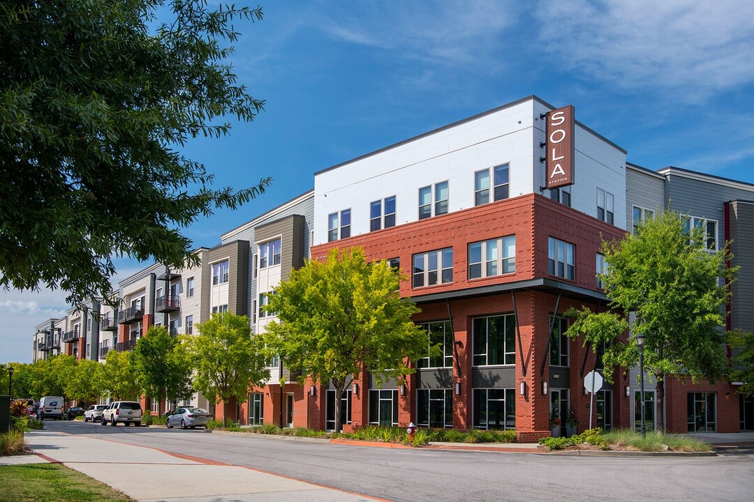 Sola Station in Columbia, SC - Foto de edificio