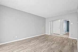 15931 Stillwood St in Dallas, TX - Building Photo - Building Photo