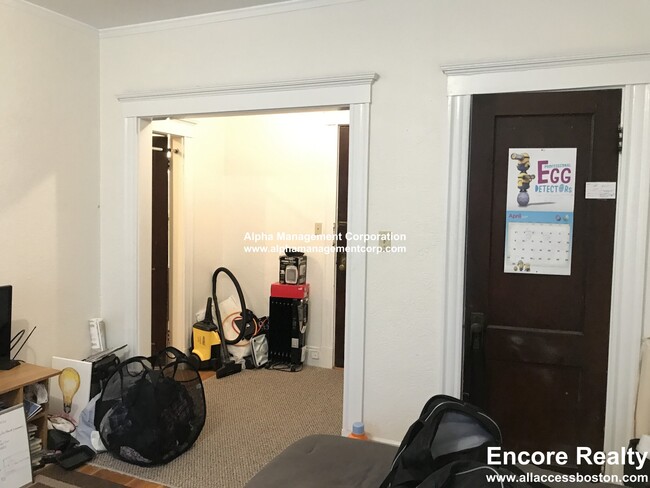 17-19 Washington St. Unit 515, Unit 515 in Malden, MA - Building Photo - Building Photo