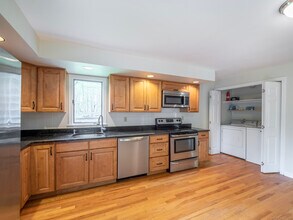 21 Simpaug Turnpike in Redding, CT - Building Photo - Building Photo