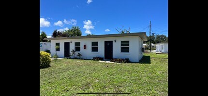 474 Church St, Unit 474 in Nokomis, FL - Foto de edificio - Building Photo