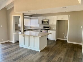 4401 Palos Verdes Dr E in Rancho Palos Verdes, CA - Building Photo - Building Photo