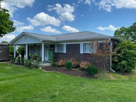 3838 Copper Ridge Rd in Morristown, TN - Building Photo