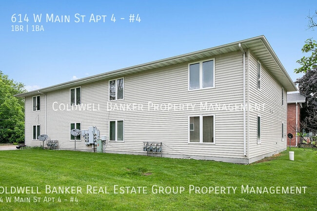 614 W Main St in Winneconne, WI - Building Photo - Building Photo