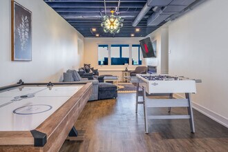 184 Grand Ave in Fox Lake, IL - Building Photo - Building Photo